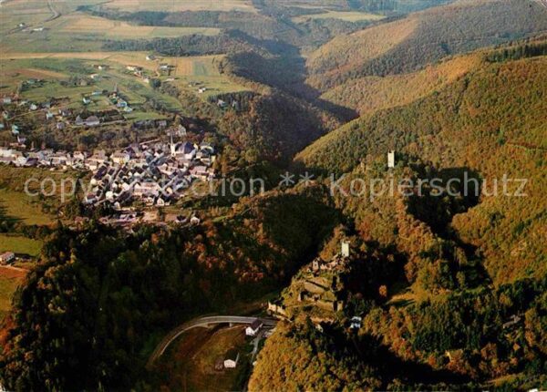 Manderscheid Eifel Fliegeraufnahme Ober- und Niederburg am