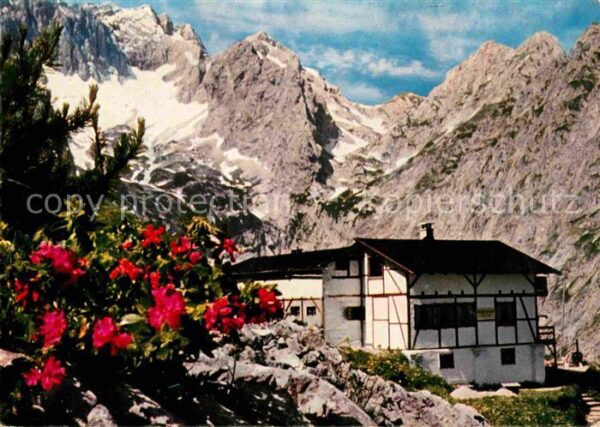 Garmisch-Partenkirchen Knappenhäuser im Höllental mit Zugspitz