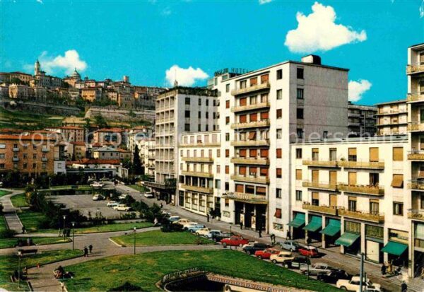 Bergamo Piazza della Repubblica con Hotel Excel
