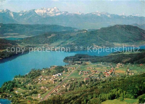 Krumpendorf Woerthersee mit Karawanken Fliegeraufnahme