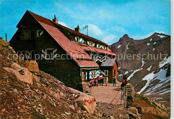 Partenen Vorarlberg Saarbrücknerhütte mit Glötterspitze in