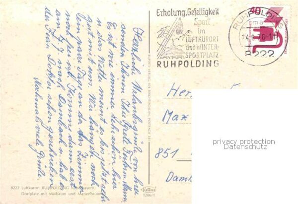 Ruhpolding Dorfplatz mit Maibaum und Marienbrunnen – Bild 2
