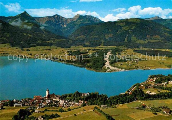 St Wolfgang Wolfgangsee Fliegeraufnahme mit Wolfgangsee und Zin