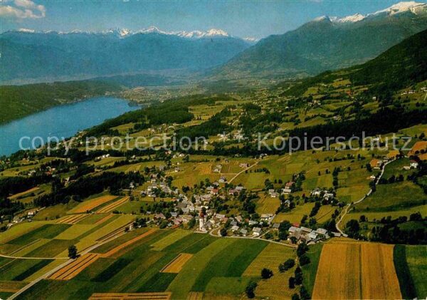 Obermillstatt Kaernten Millstättersee Luftaufnahme