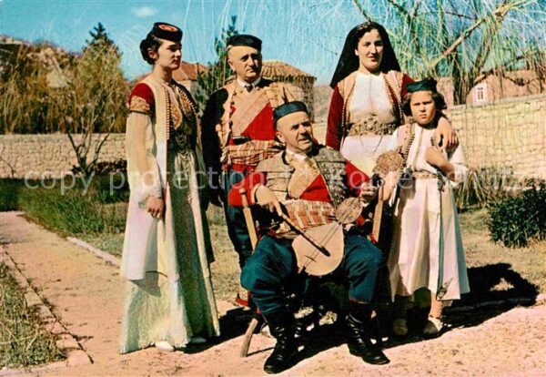 Cetinje Nationaltracht Musikgruppe