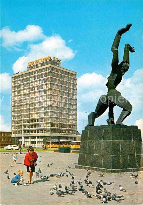 Rotterdam Monument Mei 1940 Verwoeste stad