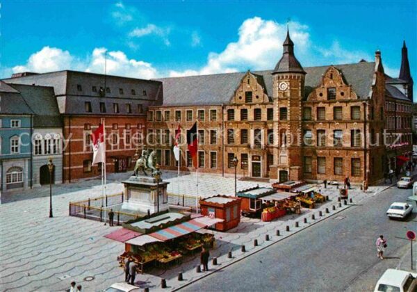 Duesseldorf Rathausplatz Markt