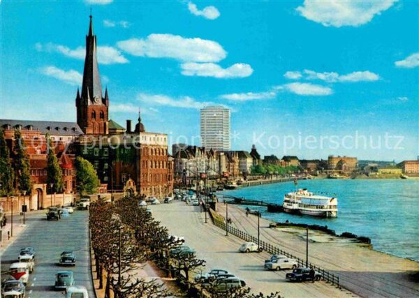 Duesseldorf Rheinufer