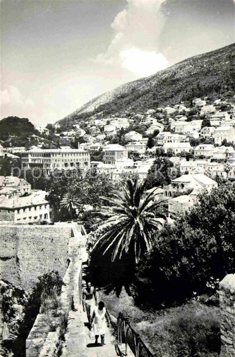 Dubrovnik Ragusa New Town wit Town Gate