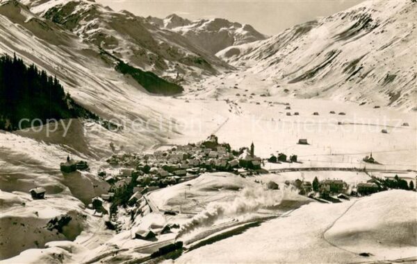 Andermatt UR mit Furka Oberalp Bahn und Urserental