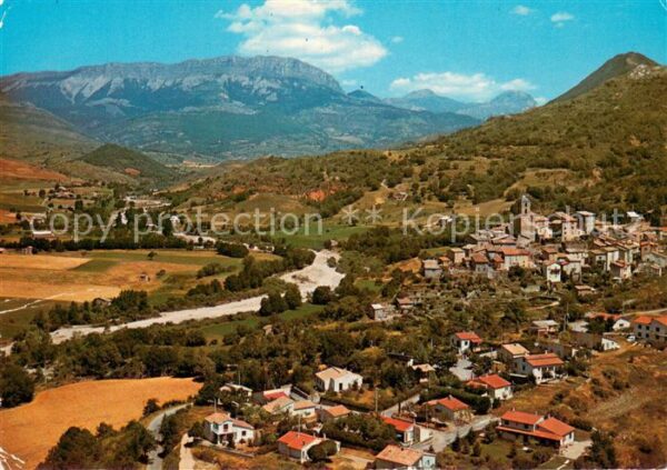 Thoard Vue generale aerienne montagne de Gerue