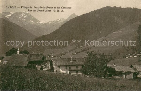 Praz-de-la-Frasse Araches-la-Frasse 74 et village des Carreaux vue du Grand Mo