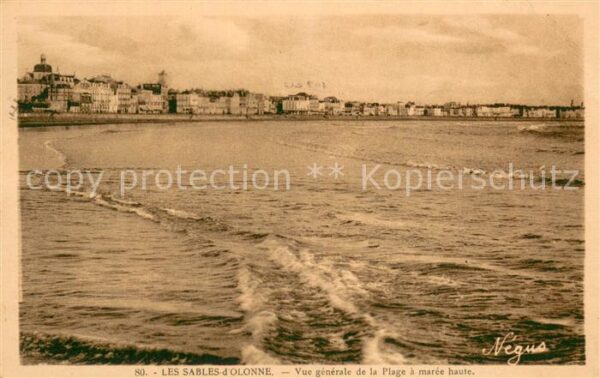 Les Sables-d Olonne 85 Vue generale de la Plage a maree haute