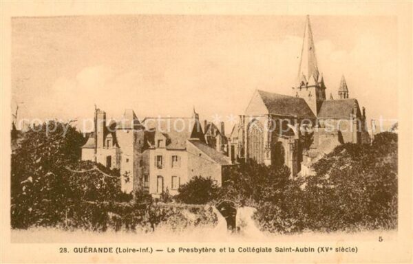 Guerande 44 Le Presbytere et la Collegiale Saint Au