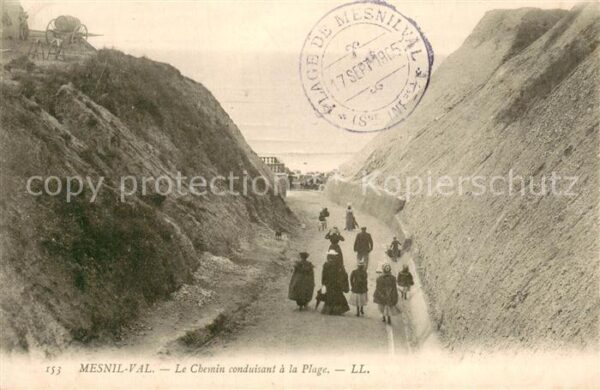 Mesnil-Val 76 Le Chemin conduisant a la Plage