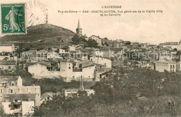 Chatelguyon 63 Vue generale de la Vieille Ville et du