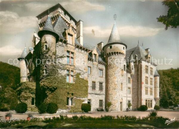 Polminhac Chateau de Pesteil demeure historique D