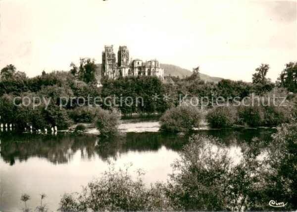 Toul 54 La Cathedrale et la Moselle