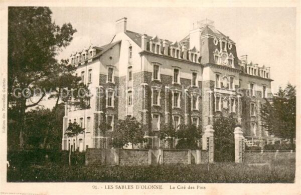 Les Sables-d Olonne 85 La Cire des Pins