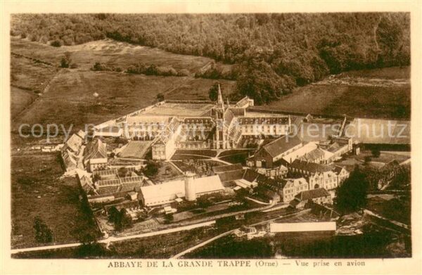 Abbaye de la Grande Trappe Soligny-la-Tr Fliegeraufnahme