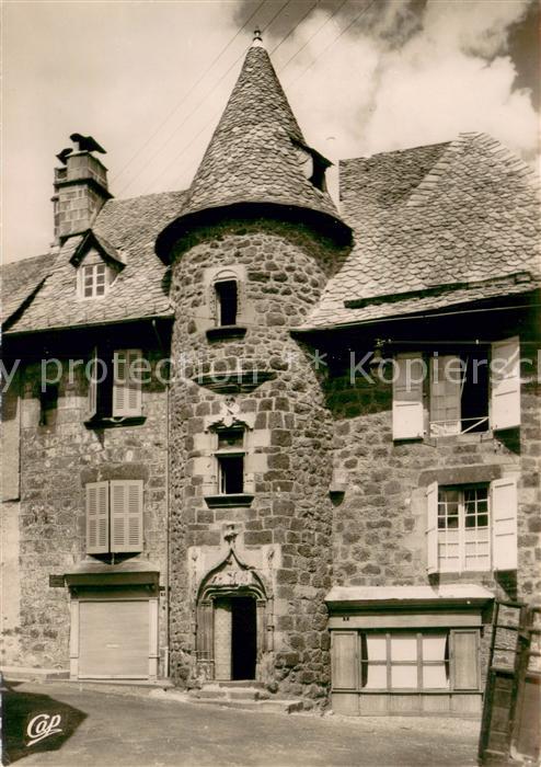 Vic-sur-Cere 15 Maison des Princes de Monaco