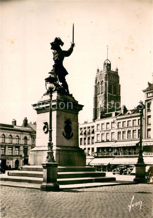 Dunkerque Duenkirchen Place Jean-Bart et le beffroi