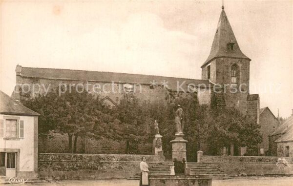 Royere 23-de-Vassiviere Creuse Place du Marche Eglise