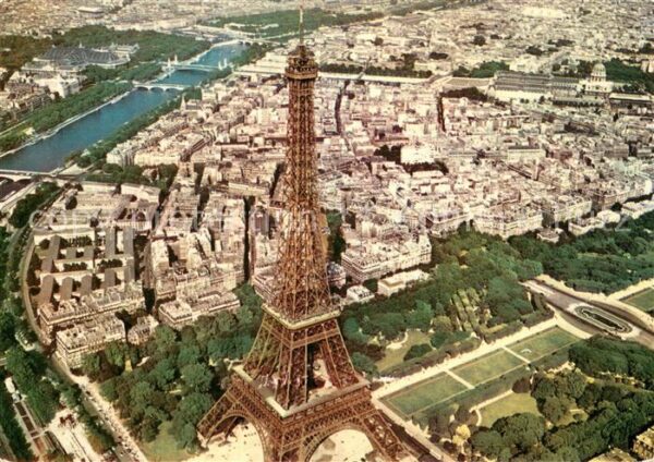 Paris 75 Vue aerienne La Tour Eiffel Le Champ de