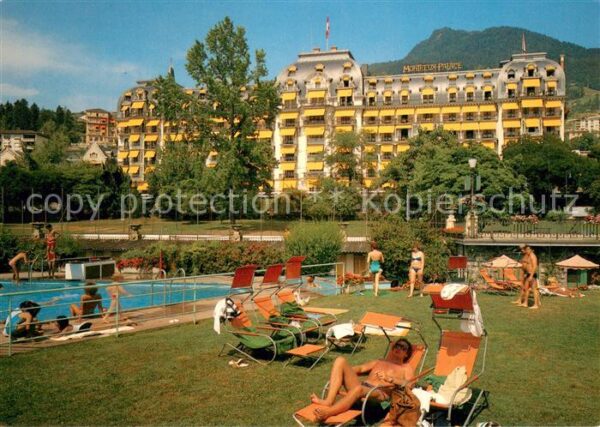 Montreux  VD Le Montreu Palace et sa piscine