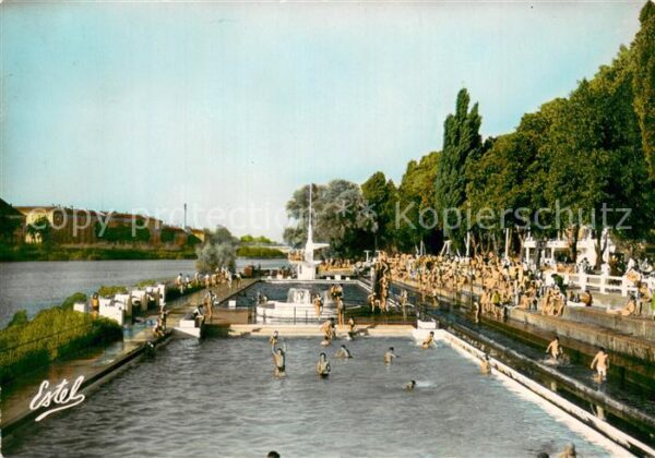 Metz  57 Moselle La Plage sur les bords de la Moselle