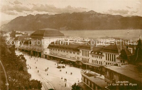 Lausanne VD La Gare et les Alpes