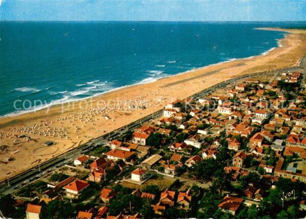 Soulac-sur-Mer Vue aerienne de la Plage et du Front de