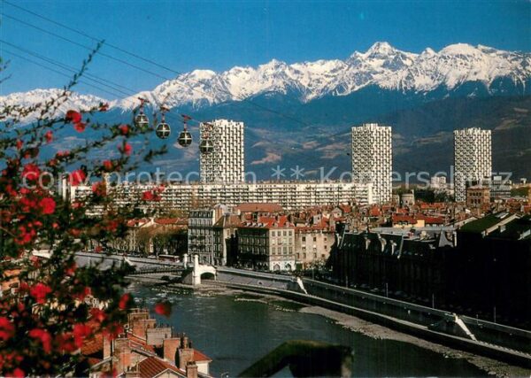 Grenoble 38 Quais de l Isère Chaîne de Belledonne T