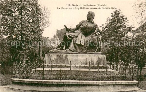 Nogent-le-Rotrou La Statue de Remy Belleau oeuvre de Cam