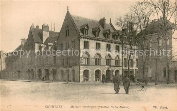 Chartres 28 Maison Gotique Cloitre Notre Dame