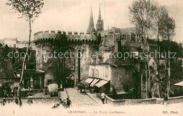 Chartres 28 La Porte Guillaume Cathedrale Notre Dam