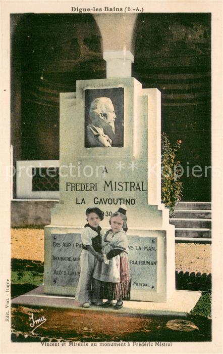 Digne-les-Bains Vincent et Mireille au monument a Frede