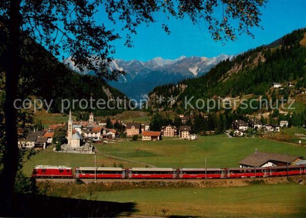 Berguen Bravuogn GR Bernina-Express der Rhätischen Bahn