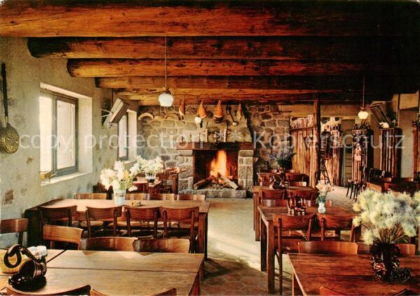 Le Puy-Mary Montagne 1787m 15 Cantal Interieur du Chalet Refuge du Col du Pa