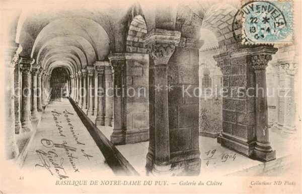 Le Puy-en-Velay Basilique de Notre Dame Galerie du Cloi