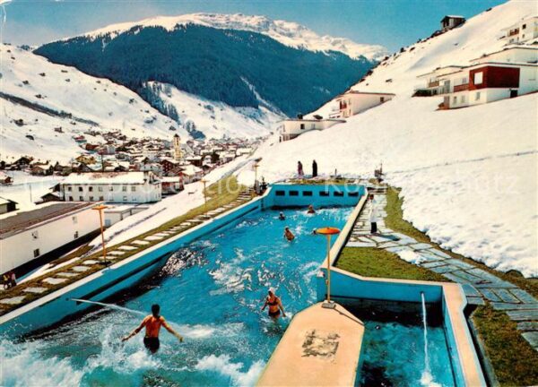 Bad Vals GR Thermalschwimmbad Wellenbad im Winter A