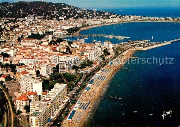 Cannes 06 Plage du Midi Boulevard Jean Hibert et