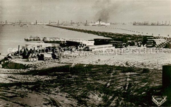 Arromanches-les-Bains 14 Calvados Le Port de la Liberation 1944