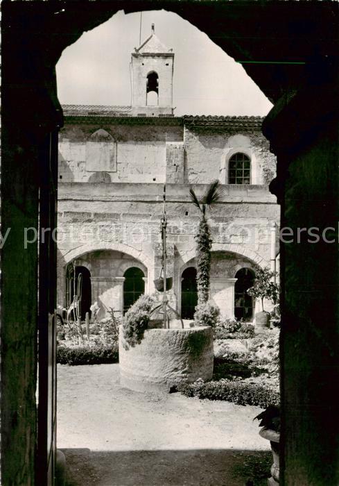 Tarascon 13 Abbaye de Saint Michel de Frigolet Inte