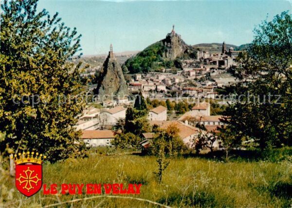 Le Puy-en-Velay Vue panoramique Rocher d Aiguilhe Eglis
