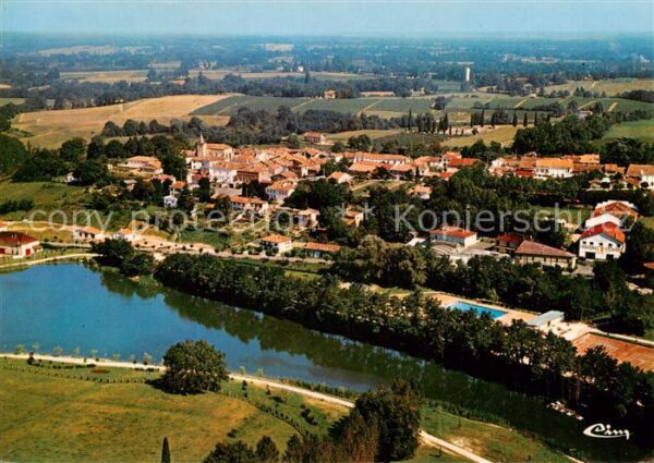 Castelnau-d Auzan 32 Gers Vue generale aerienne Son lac et sa bas