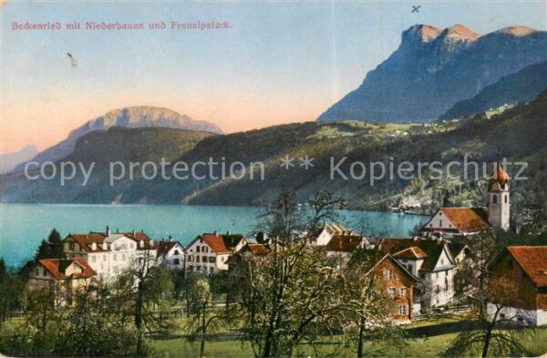 Beckenried Vierwaldstaettersee mit Niederbauen und Fronalpstock