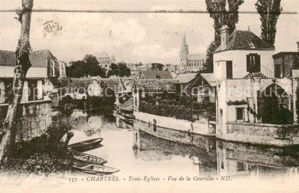 Chartres 28 Trois Eglises Vue de la Courtille