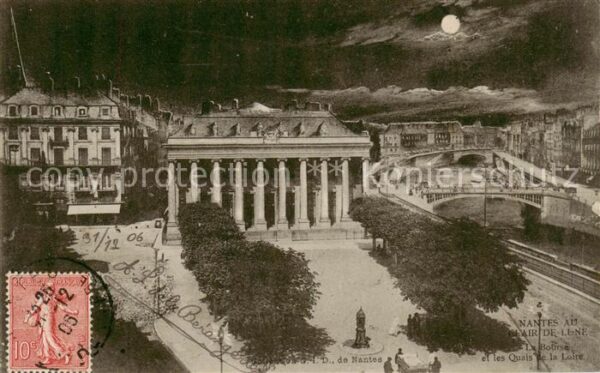 Nantes 44 La Bourse et les Quais de la Loire