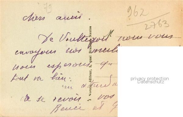 Bressuire La Place Sadi Carnot Le Monument aux Mo – Bild 2